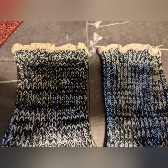 ❄️ Women's Gray and Black Knitted Boot Cuffs with Cream colored trim - Picture 2 of 6